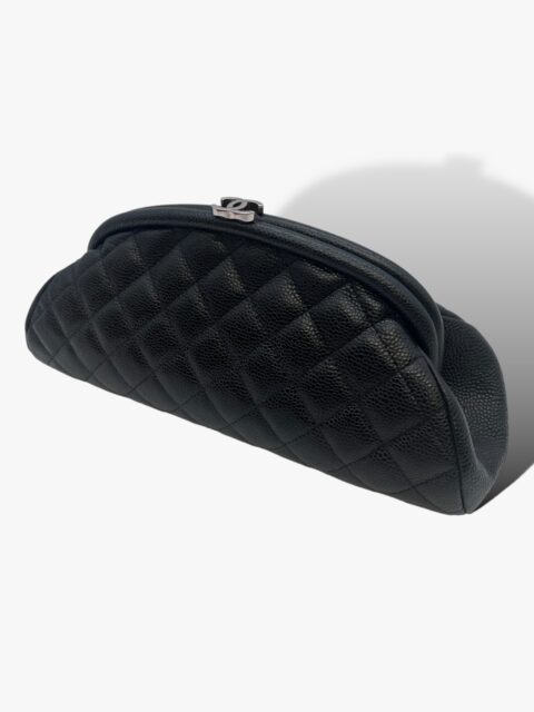CHANEL – POCHETTE CAVIAR