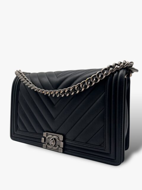 CHANEL – BORSA BOY NEW MEDIUM CHEVRON