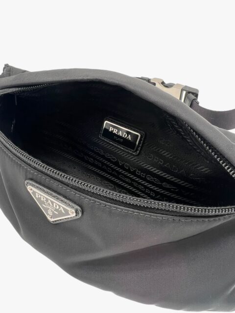 PRADA – MARSUPIO IN RE-NYLON