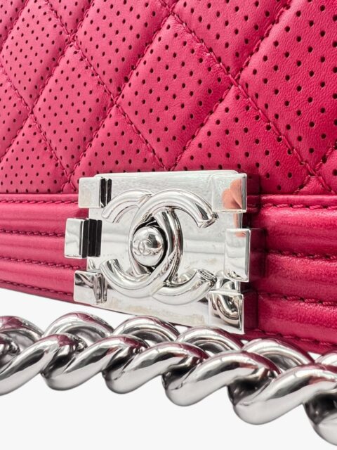 CHANEL – BORSA BOY NEW MEDIUM MATELASSÉ TRAFORATA