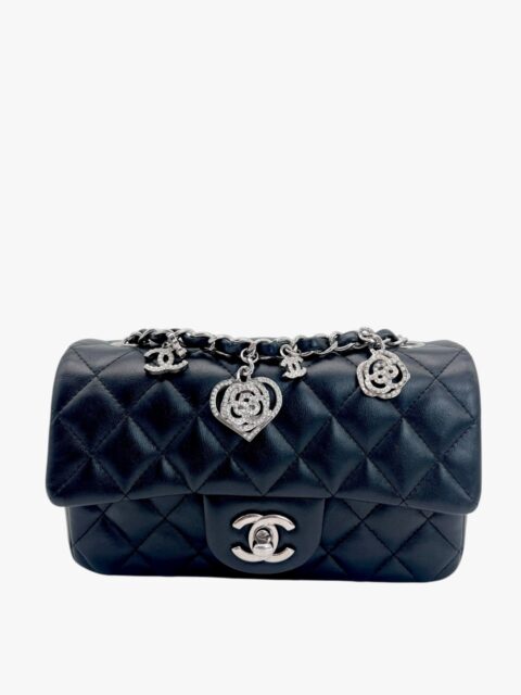 CHANEL – BORSA PICCOLA CHARMS SHW MATELASSÉ AGNELLO LISCIO NERO