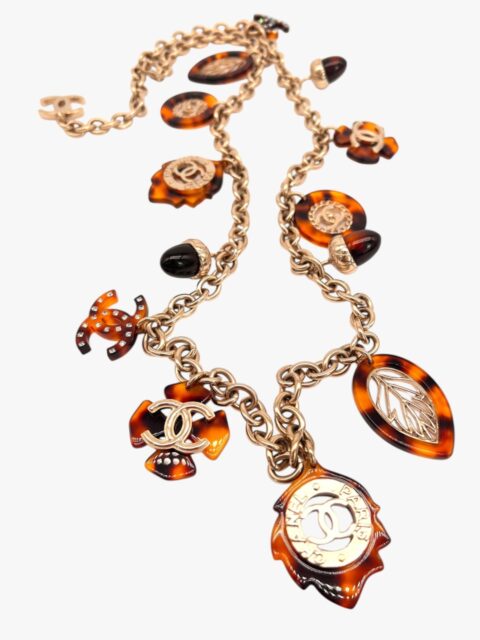 CHANEL – COLLANA/CINTURA CHARMS FOGLIE E GHIANDE