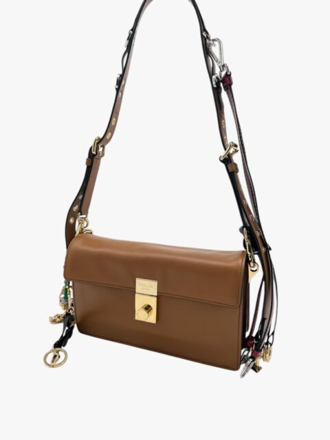 PRADA – BORSA A SPALLA SOFT SOUND SMALL IN PELLE CON CIONDOLI