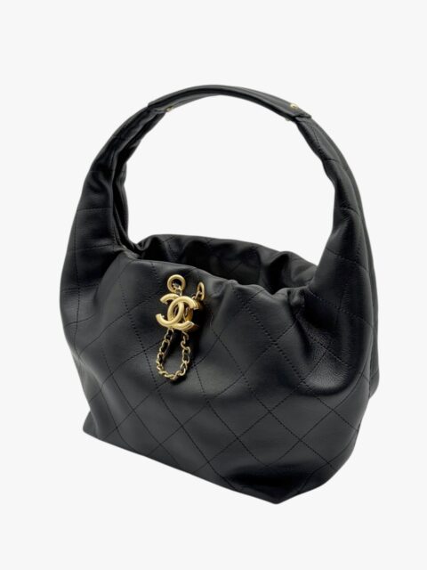 CHANEL – BORSA HOBO VITELLO MATELASSÉ NERO – GHW