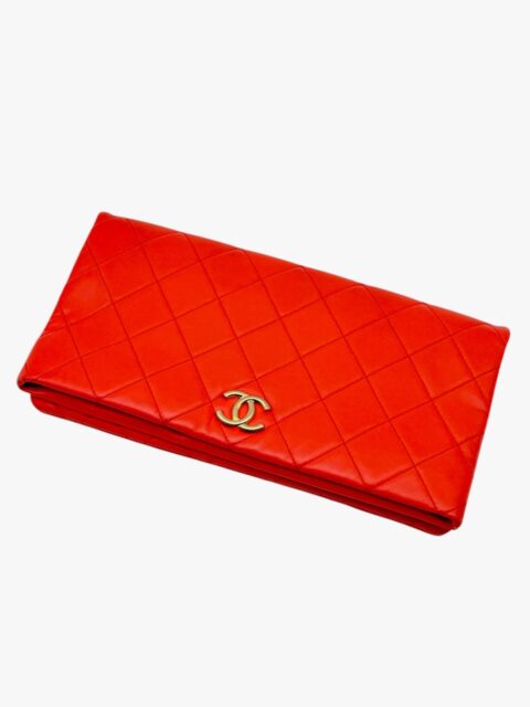 CHANEL – CLUTCH BUSTA A MANO PELLE AGNELLO MATELASSÉ ROSSO CORALLO – GHW