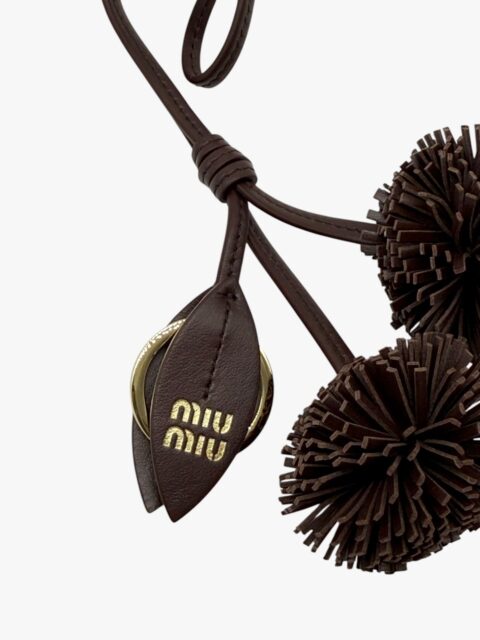 MIU MIU – CHARM FIORI “SOFFIONE” IN PELLE MARRONE RADICA – GHW