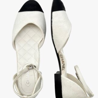 CHANEL - SANDALO FLAT CON PAILLETTES BIANCHE E PUNTA GROSGRAIN MIS. 38 - SHW